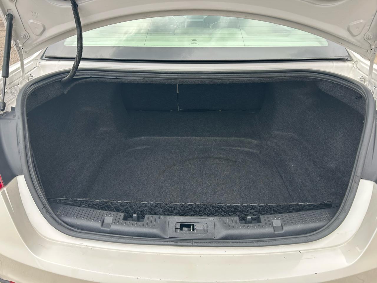 Ford Taurus Limited FWD 2013