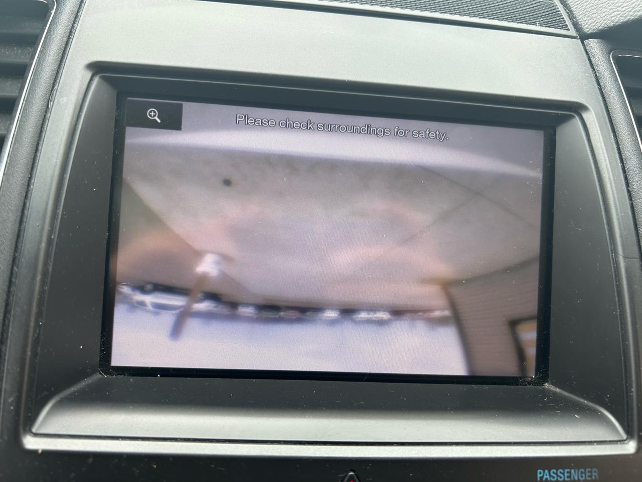 Ford Taurus Limited FWD 2013