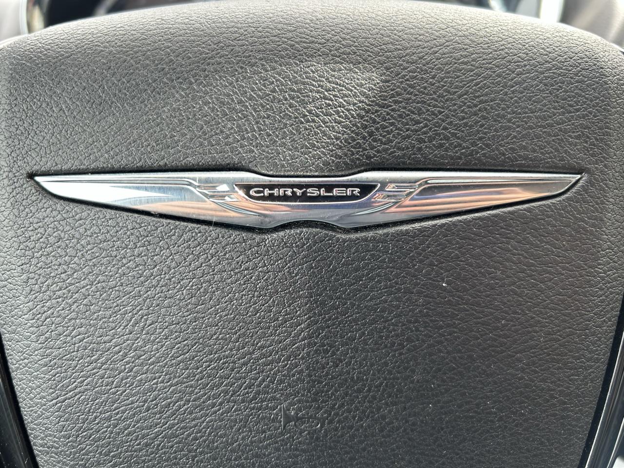 Chrysler Town & Country S 2014