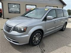 2014 Chrysler Town & Country 