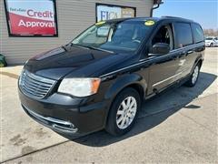 2015 Chrysler Town & Country 