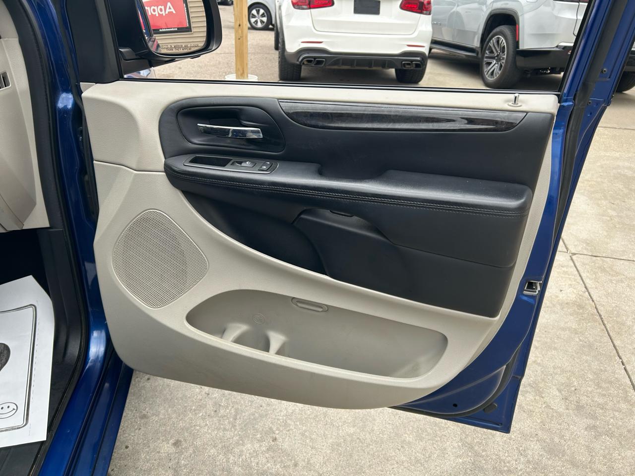 Dodge Grand Caravan SXT 2013