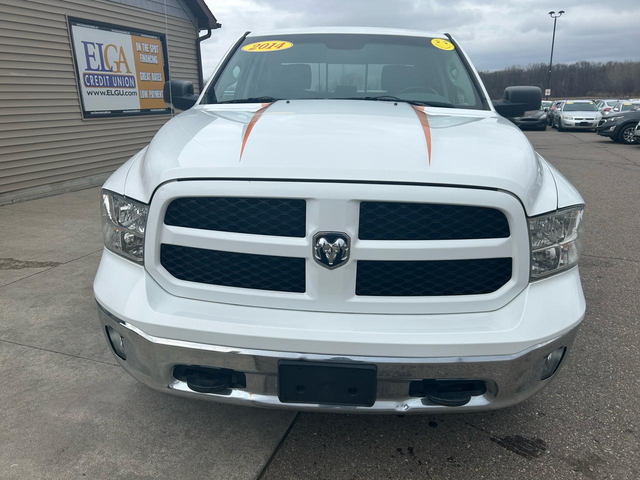 RAM 1500 SLT Crew Cab SWB 4WD 2014