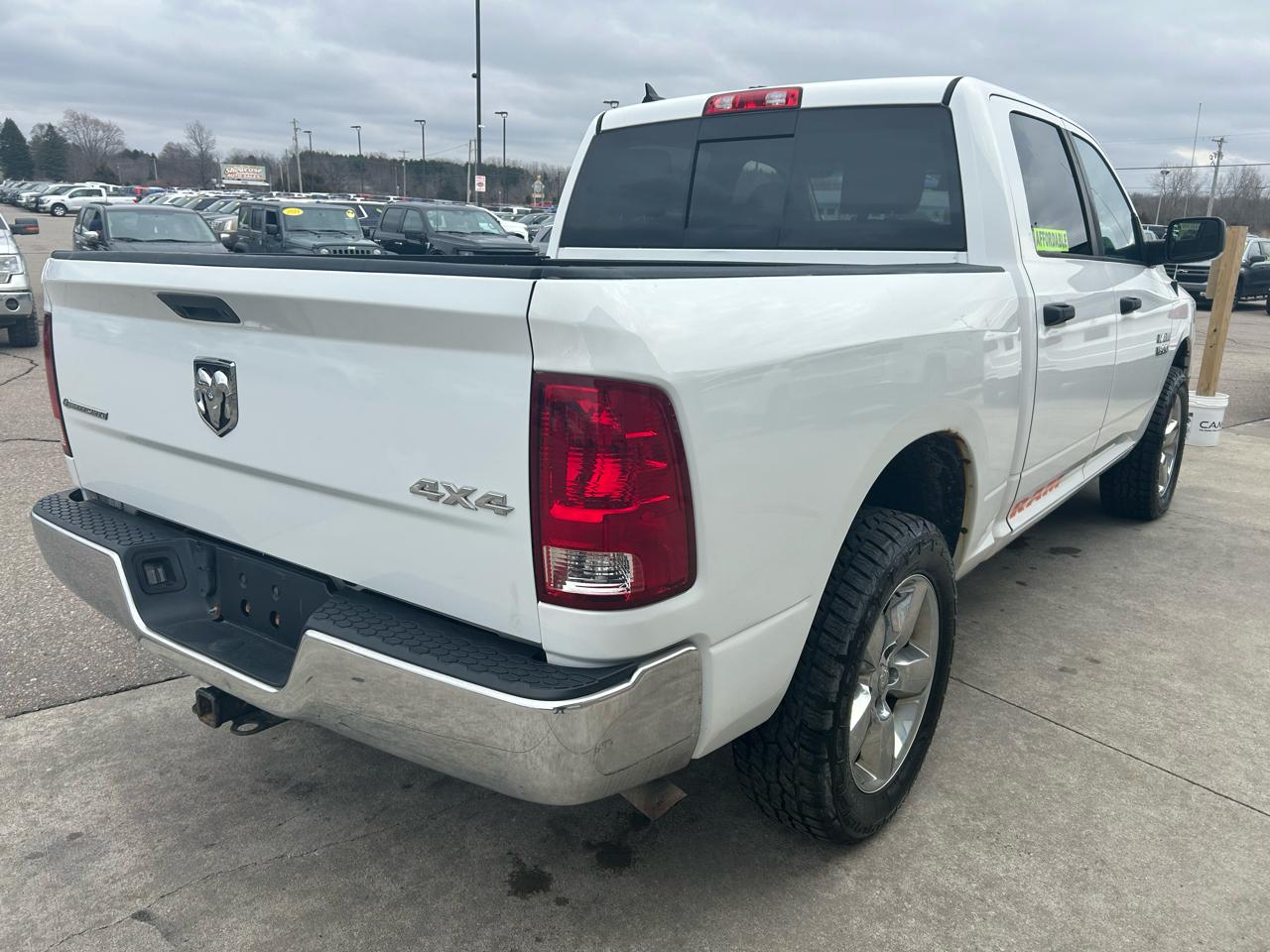 RAM 1500 SLT Crew Cab SWB 4WD 2014