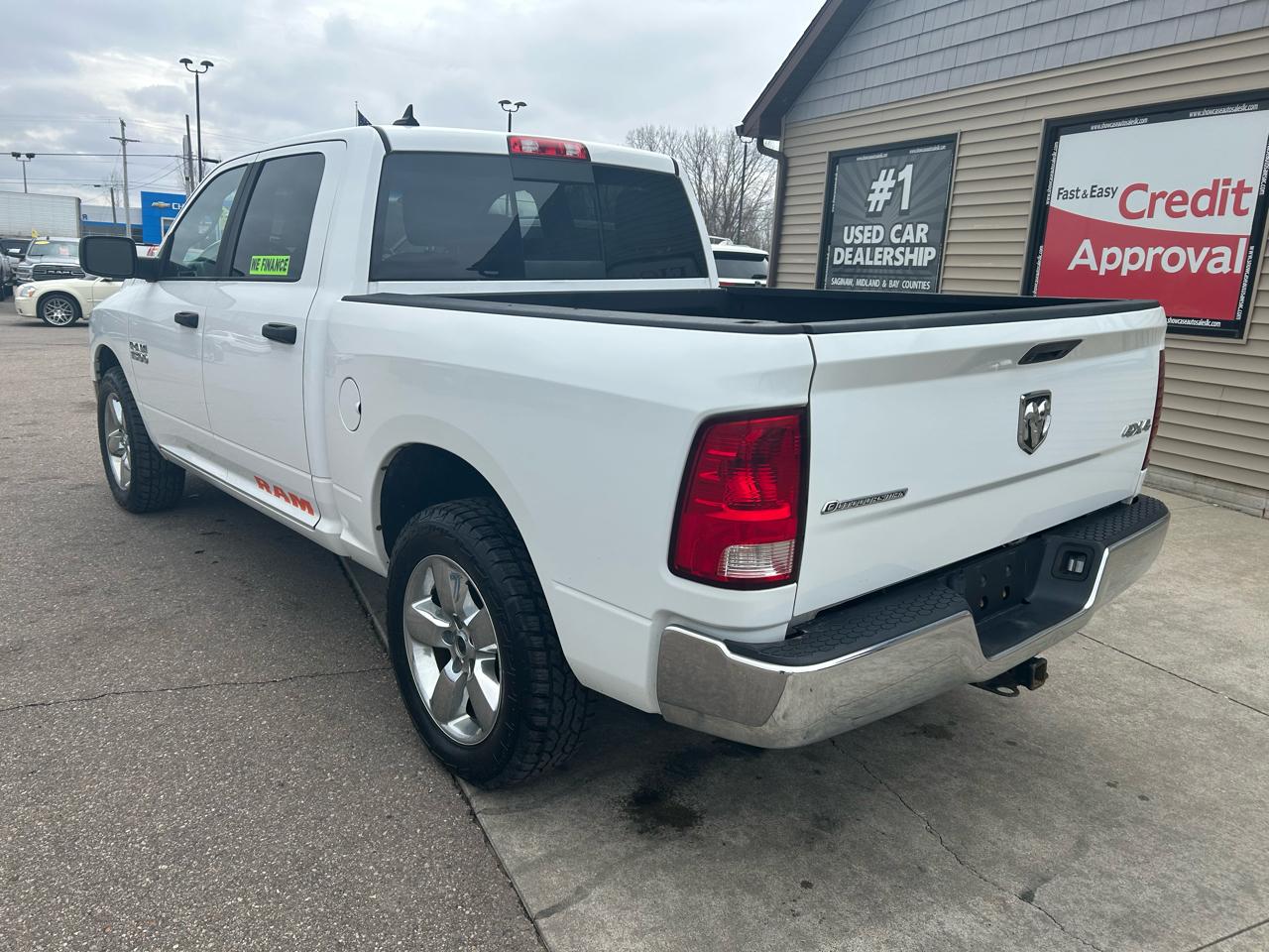 RAM 1500 SLT Crew Cab SWB 4WD 2014
