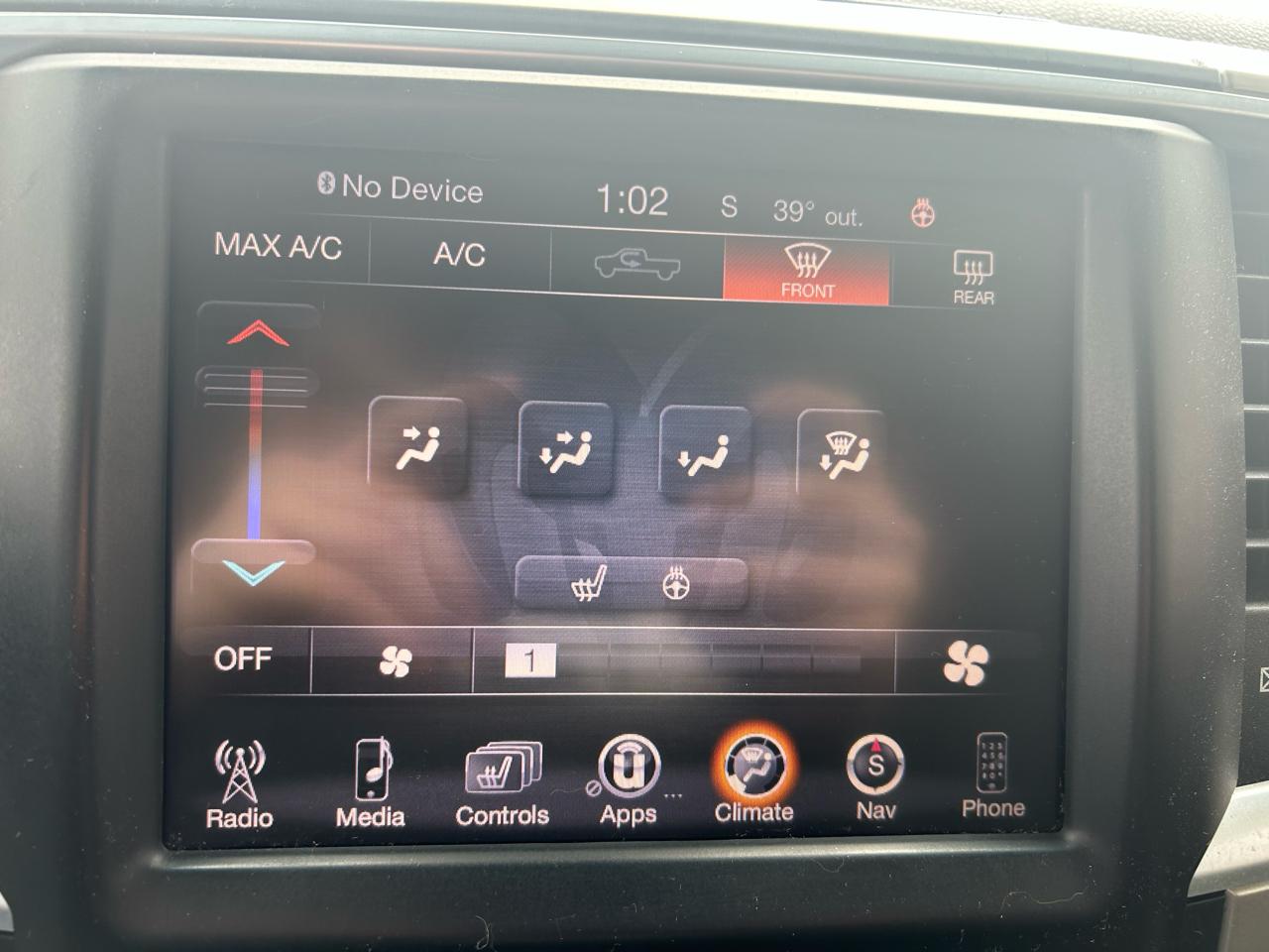 RAM 1500 SLT Crew Cab SWB 4WD 2014