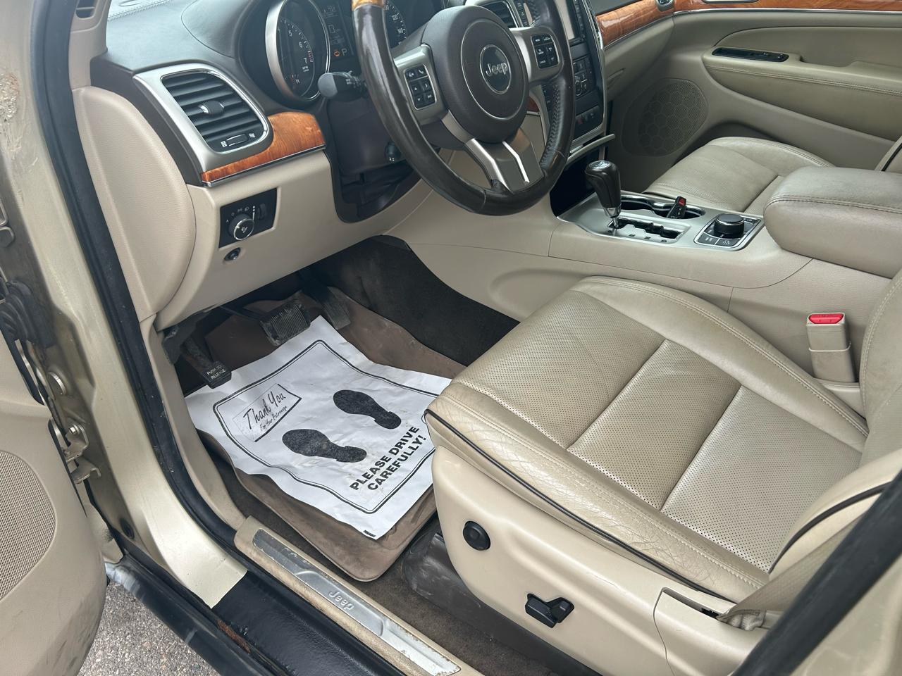 Jeep Grand Cherokee Overland 4WD 2011