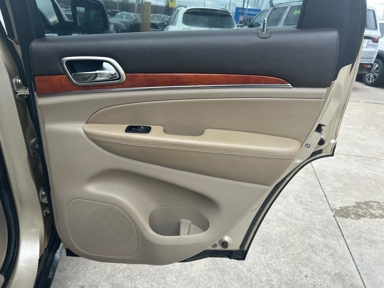 Jeep Grand Cherokee Overland 4WD 2011