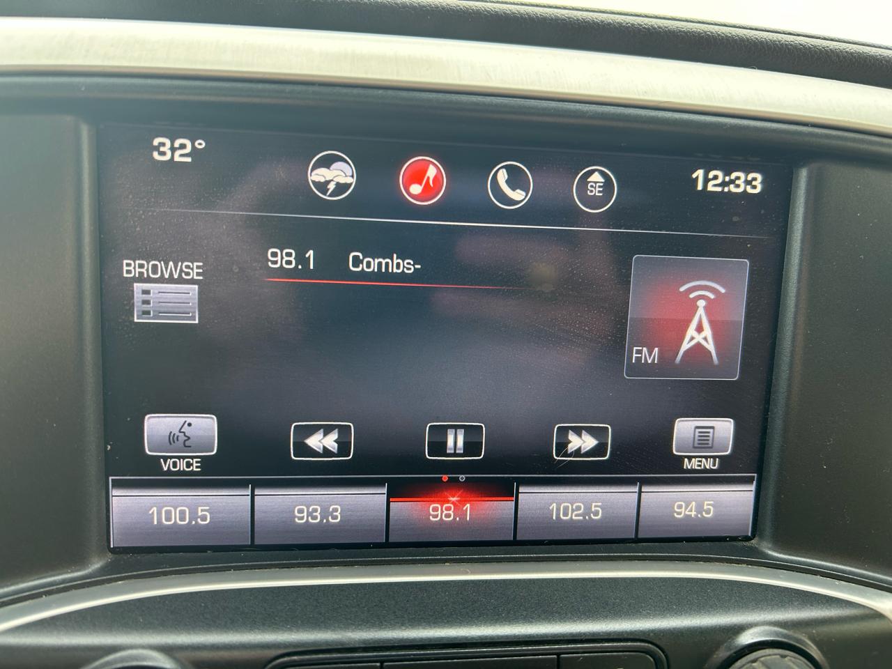 GMC Sierra 1500 SLT Crew Cab 4WD 2014