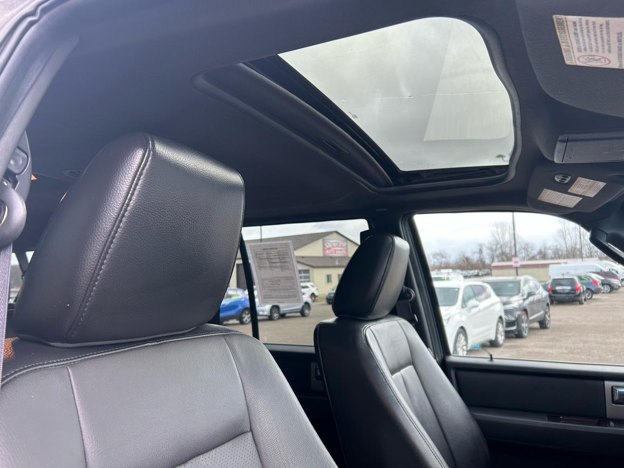 Ford Expedition EL Limited 4WD 2010