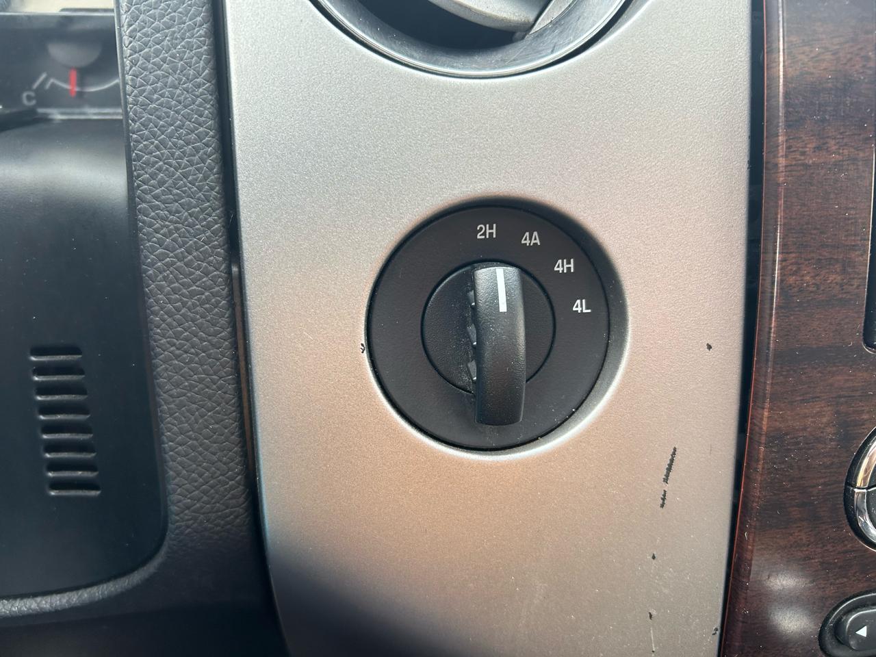 Ford Expedition EL Limited 4WD 2010