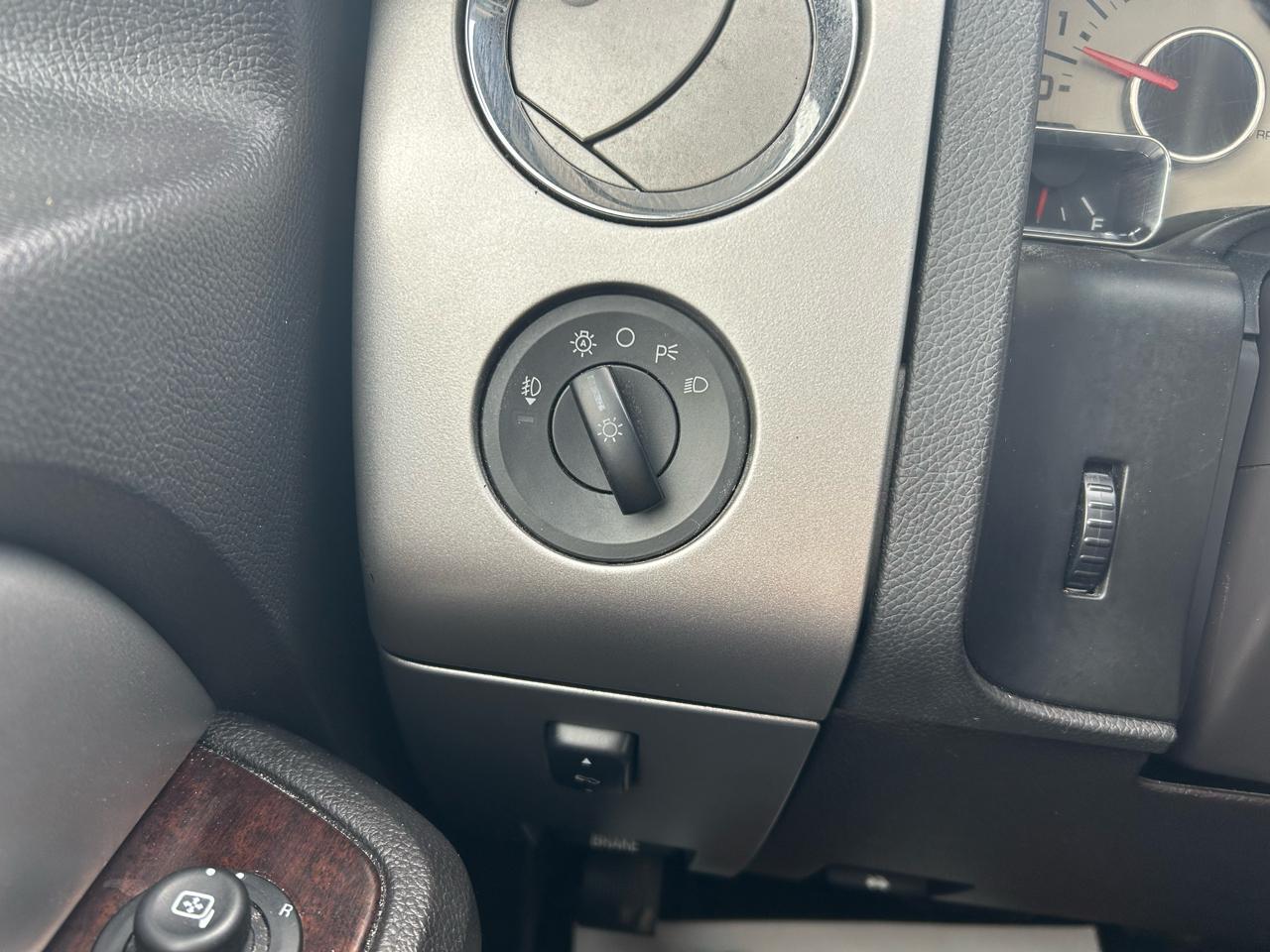 Ford Expedition EL Limited 4WD 2010