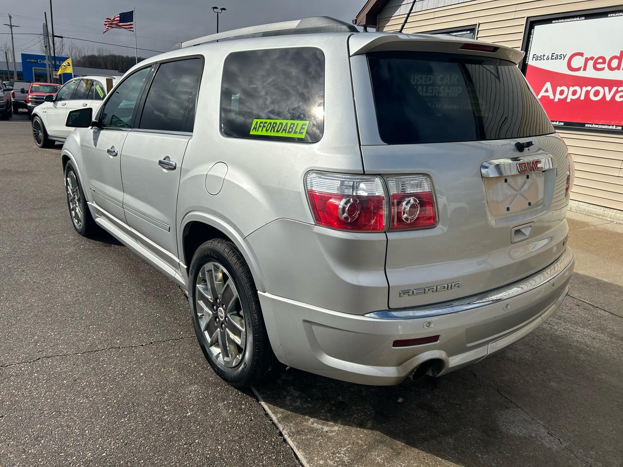 GMC Acadia Denali AWD 2011