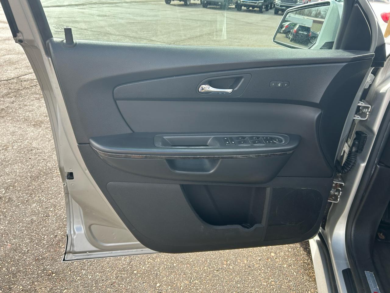 GMC Acadia Denali AWD 2011