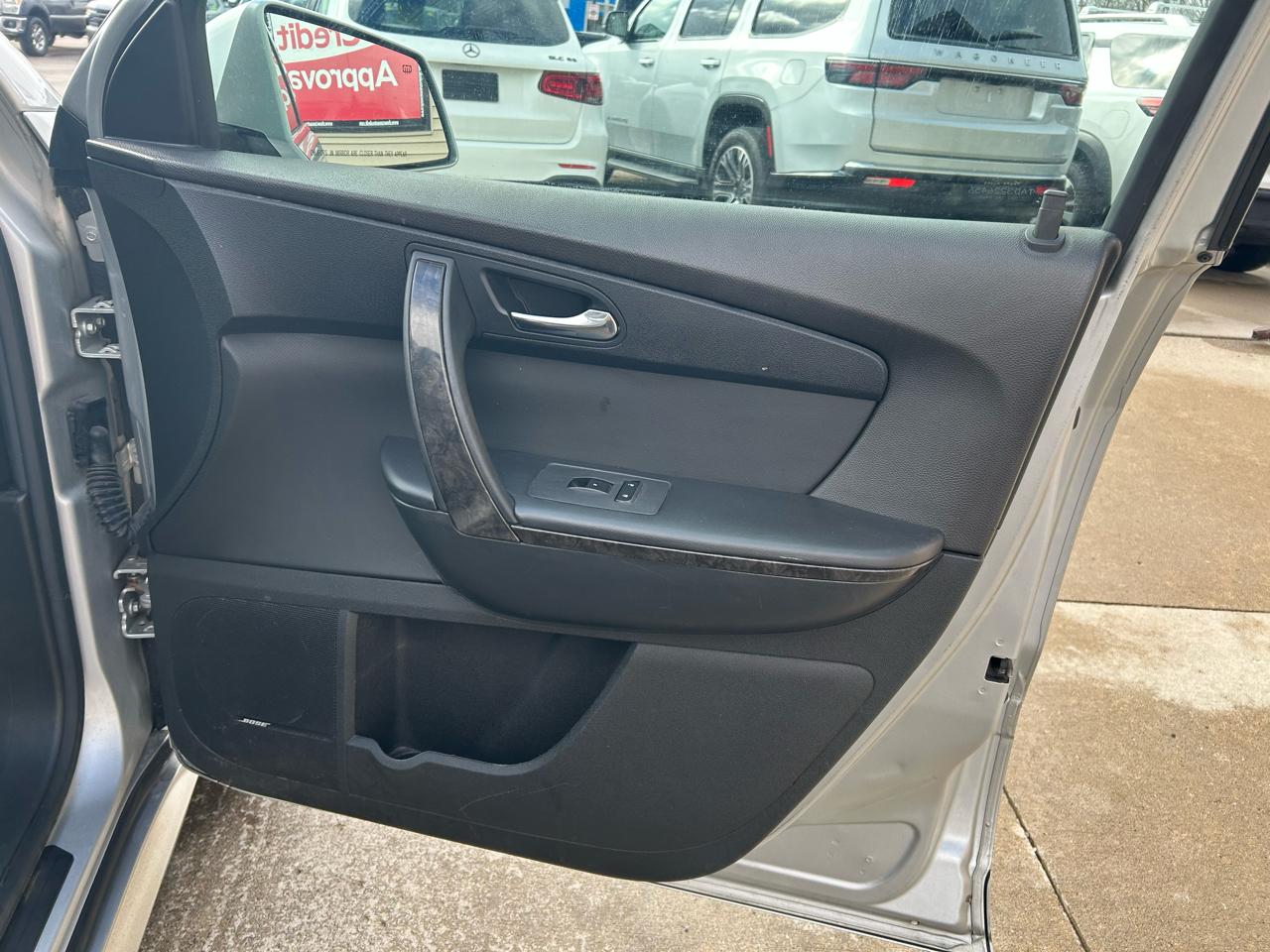 GMC Acadia Denali AWD 2011