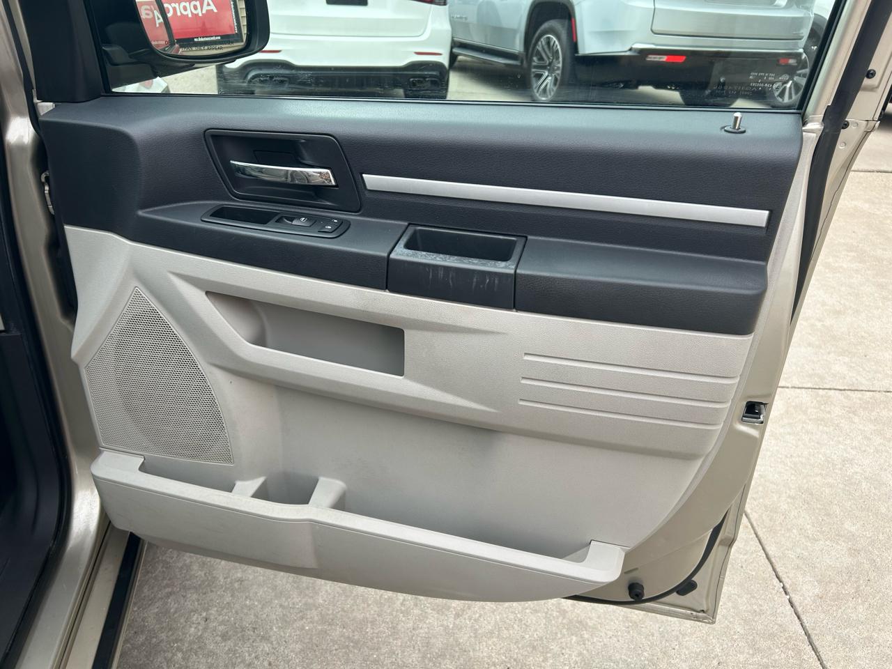 Dodge Grand Caravan SXT 2008