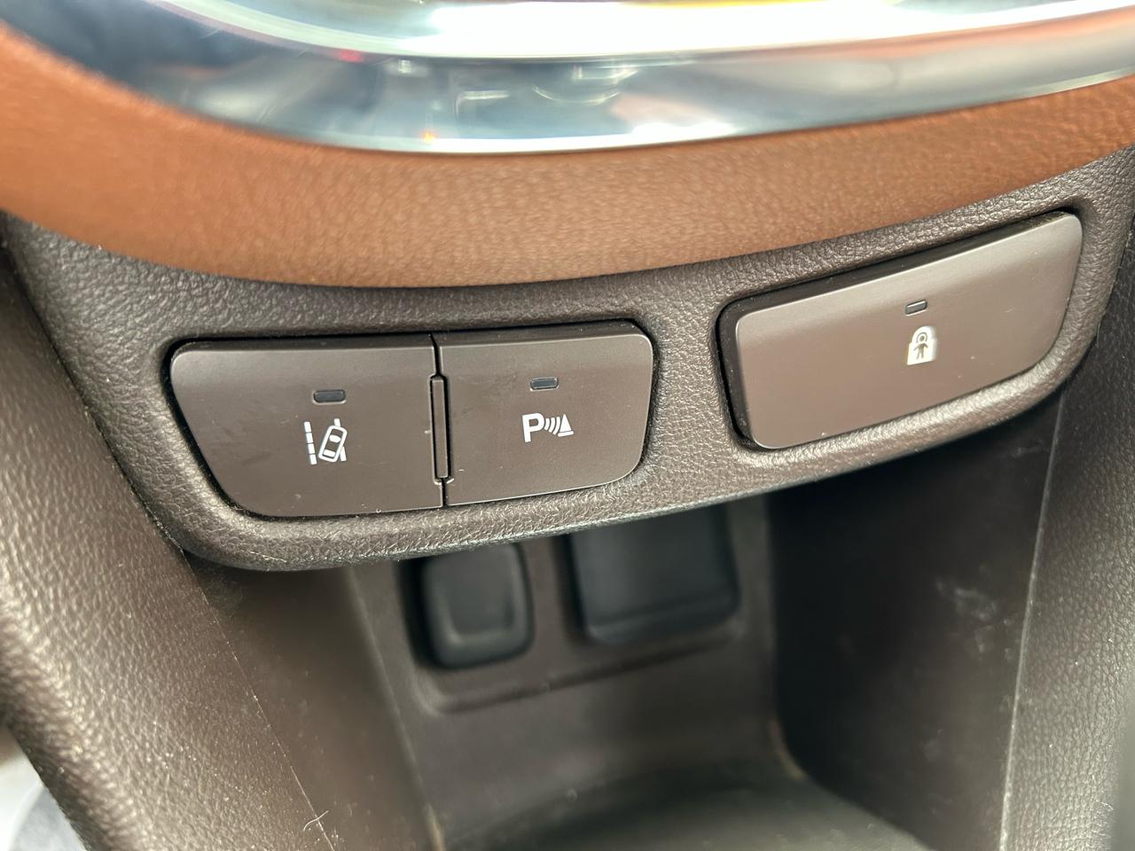 Buick Encore Premium AWD 2013