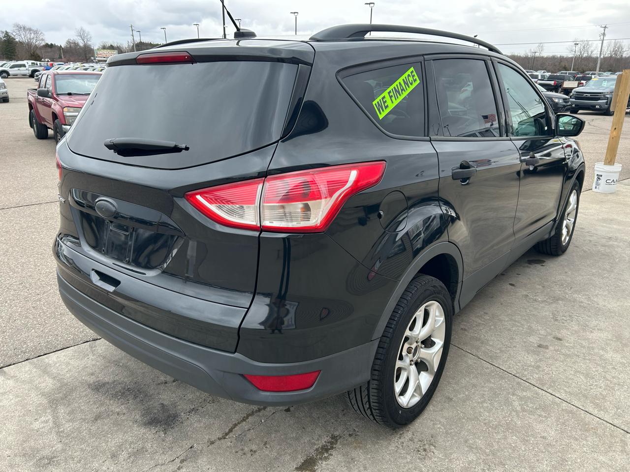 Ford Escape S FWD 2015