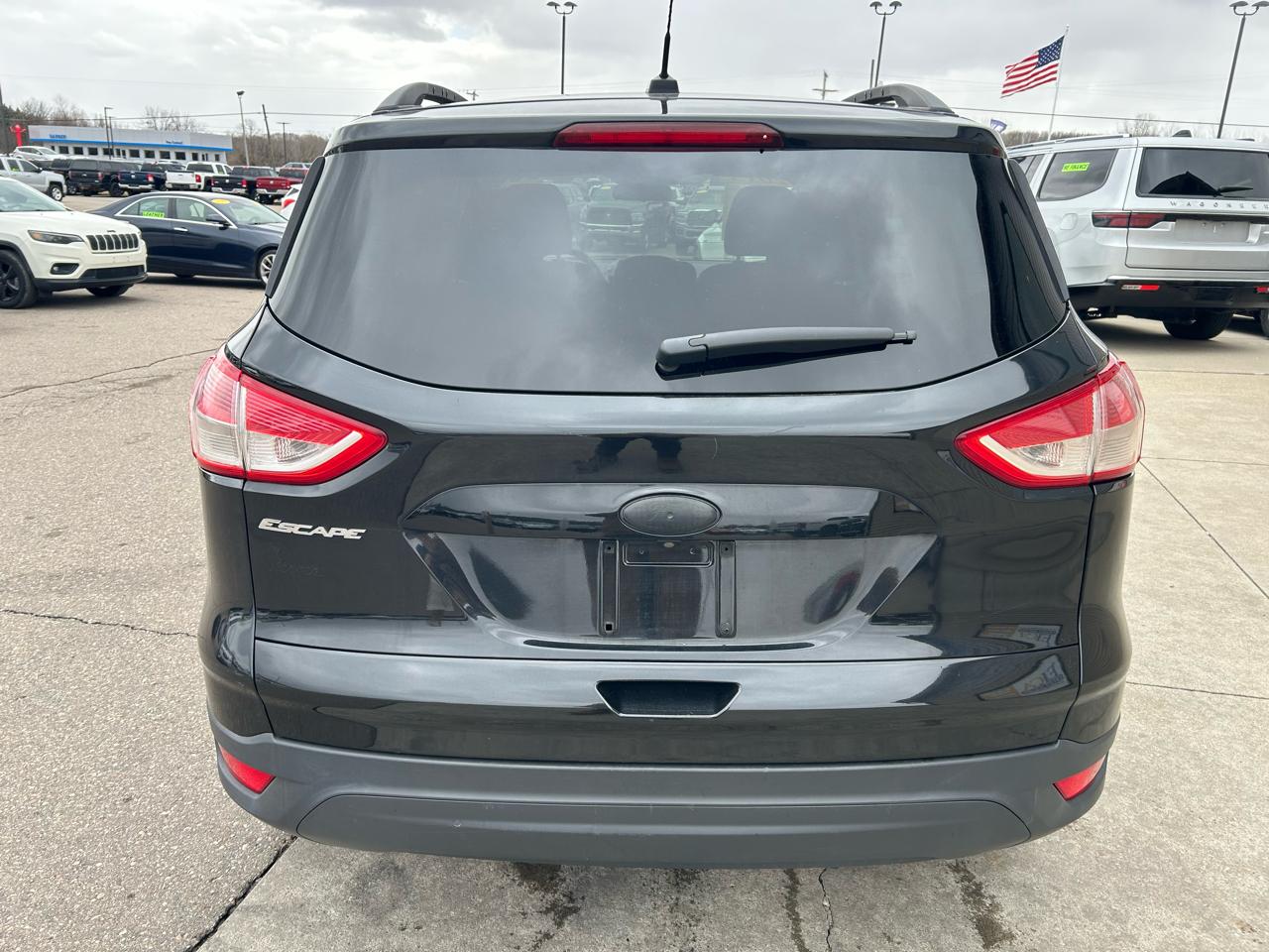 Ford Escape S FWD 2015