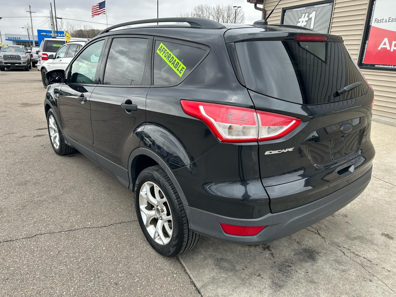 Ford Escape S FWD 2015