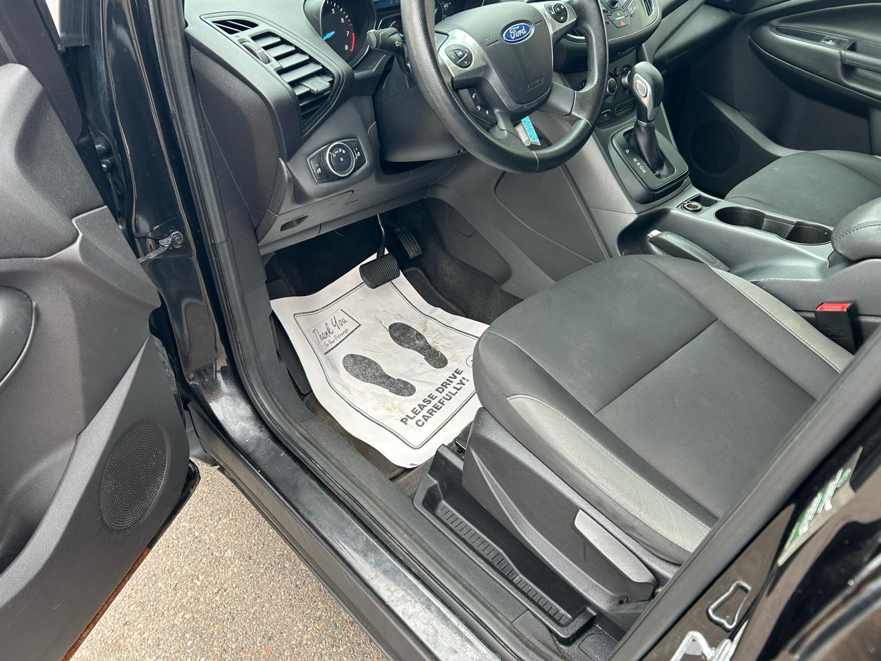 Ford Escape S FWD 2015