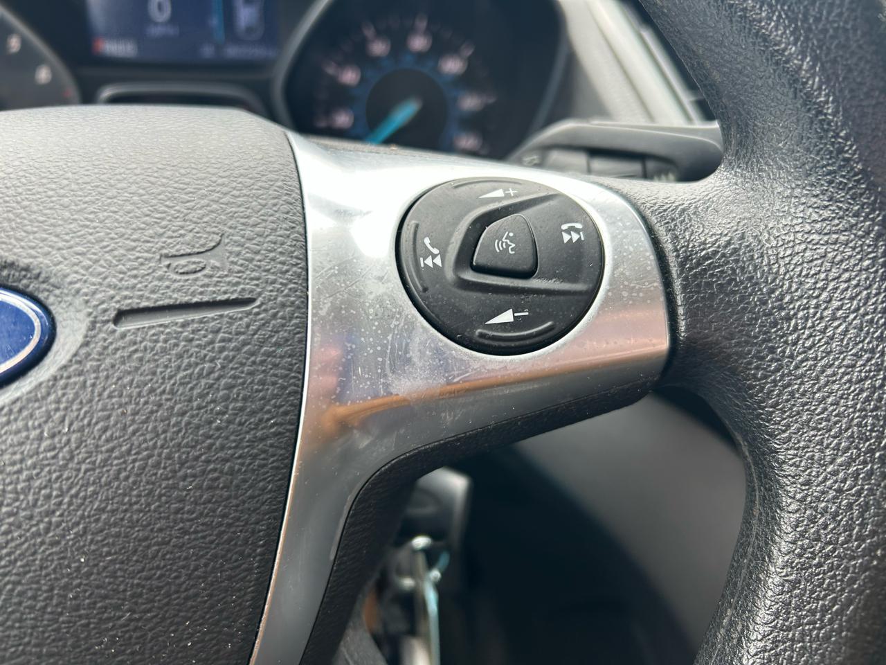 Ford Escape S FWD 2015