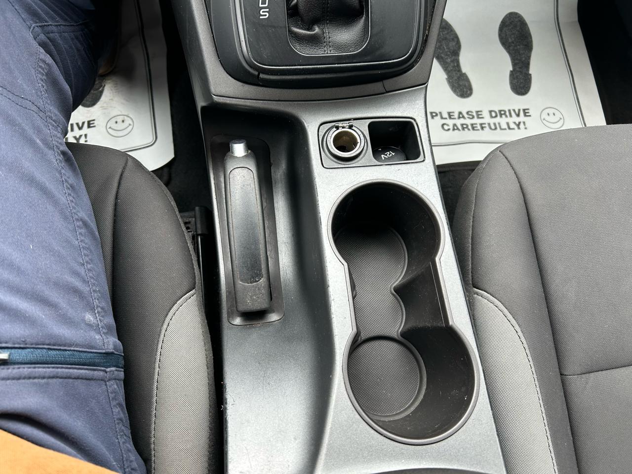 Ford Escape S FWD 2015