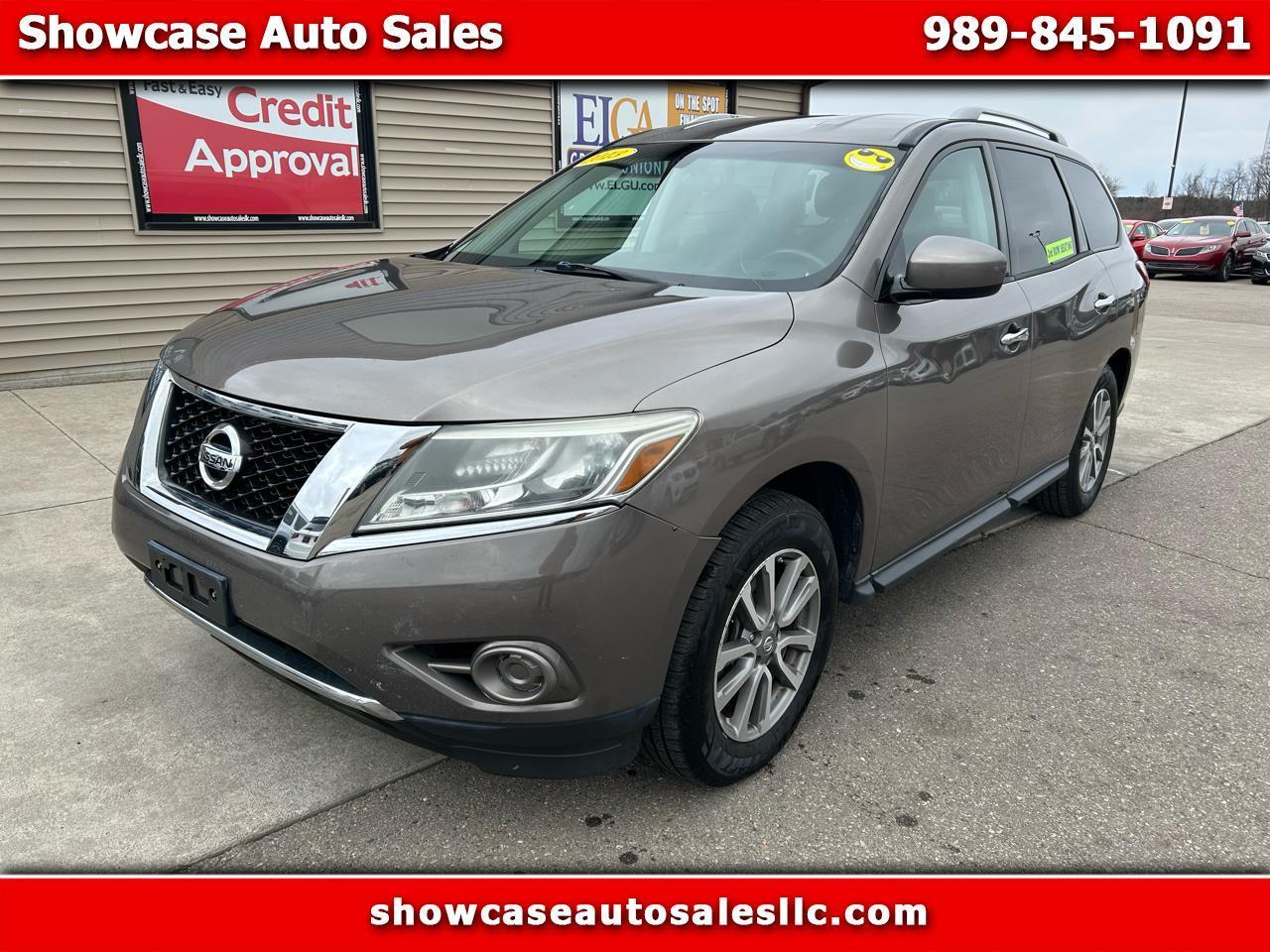 Nissan Pathfinder SV 4WD 2013