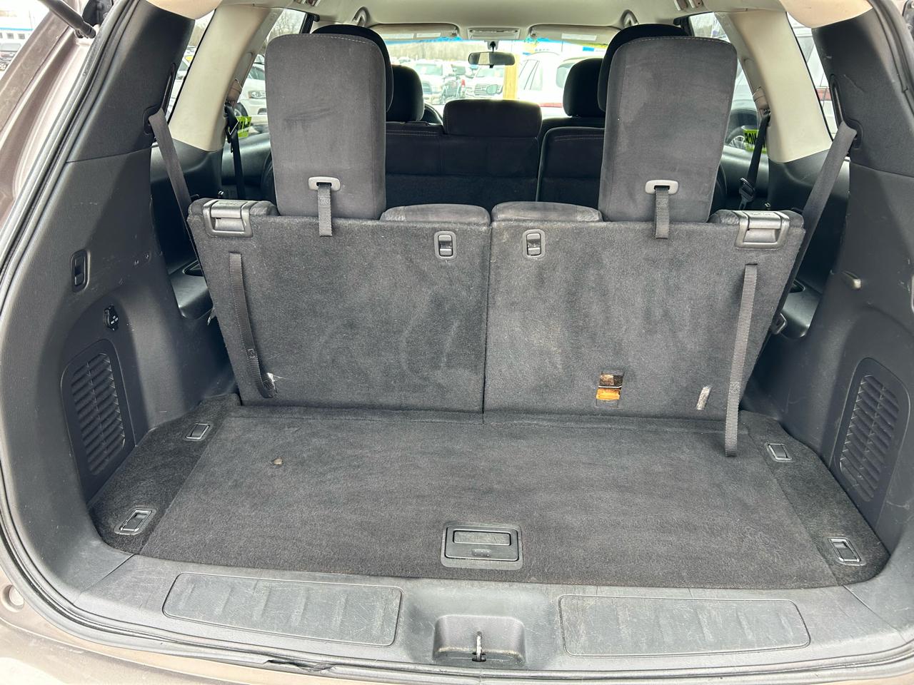 Nissan Pathfinder SV 4WD 2013