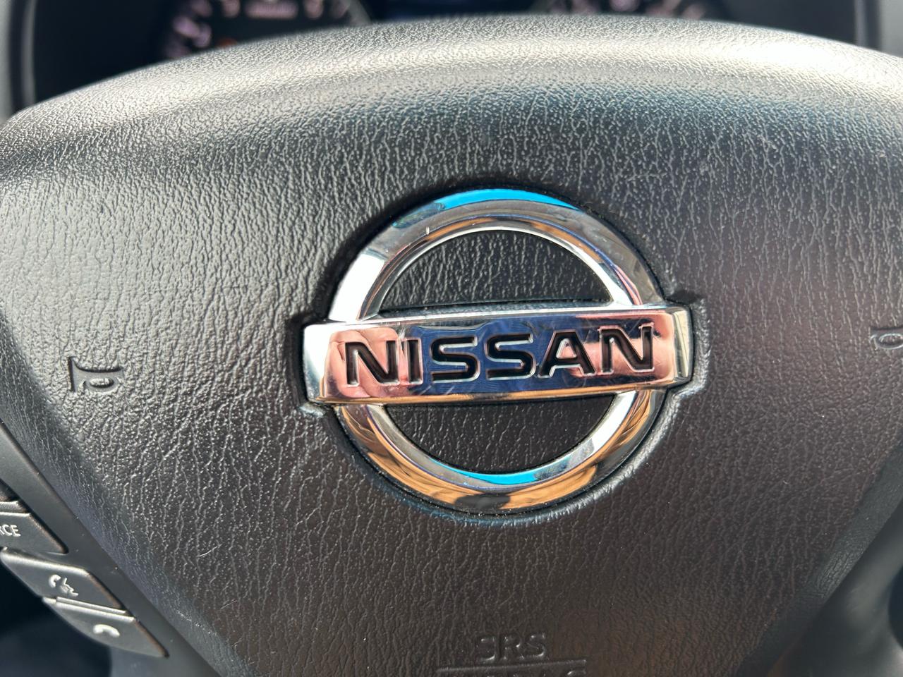 Nissan Pathfinder SV 4WD 2013