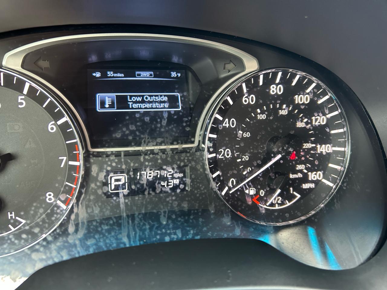 Nissan Pathfinder SV 4WD 2013