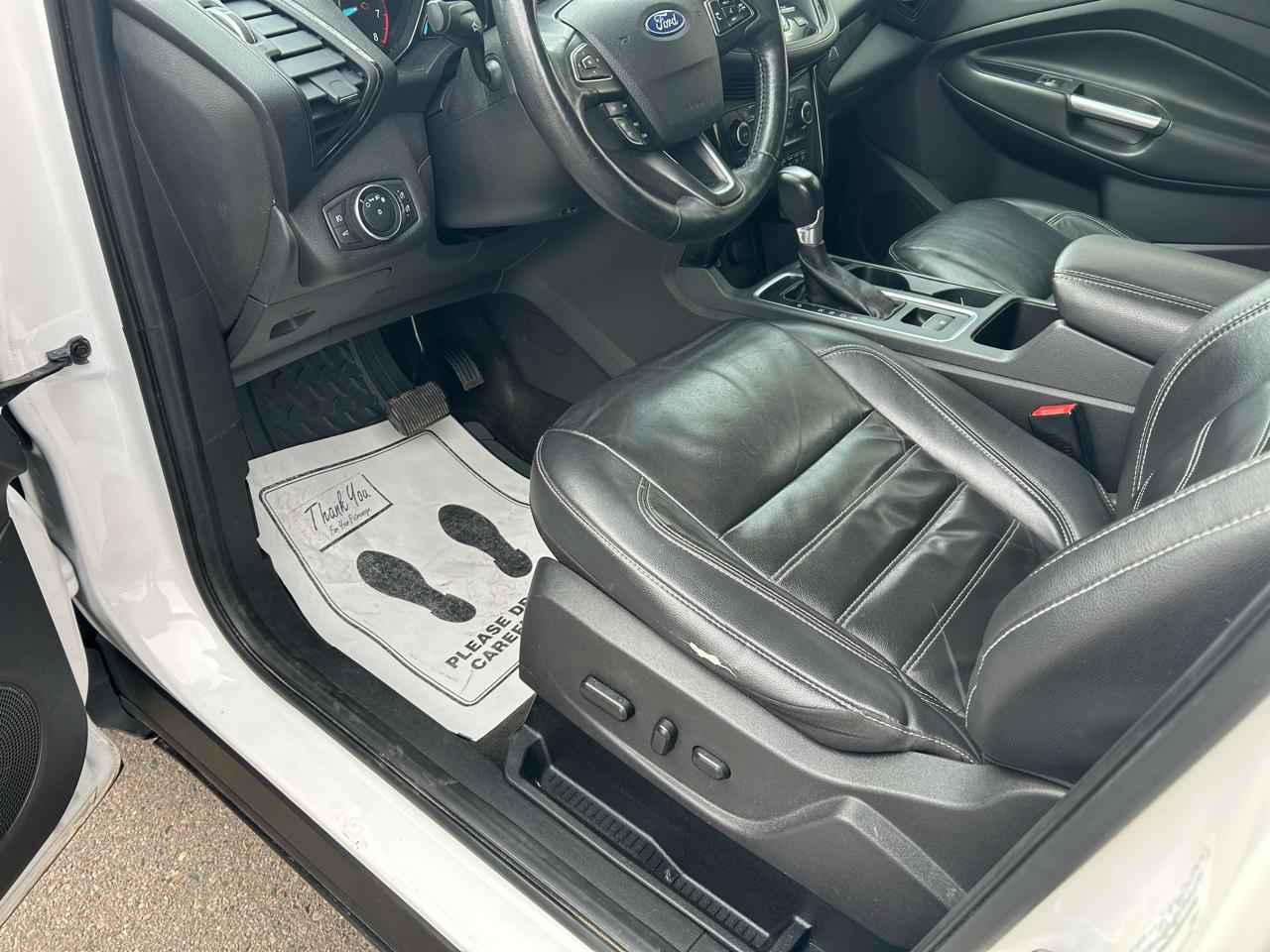 Ford Escape Titanium 4WD 2018