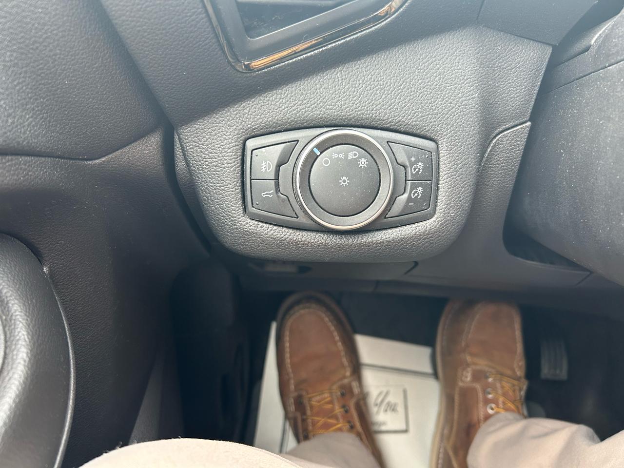 Ford Escape Titanium 4WD 2018