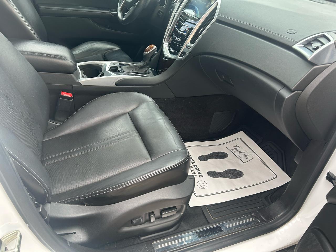 Cadillac SRX Luxury Collection FWD 2014