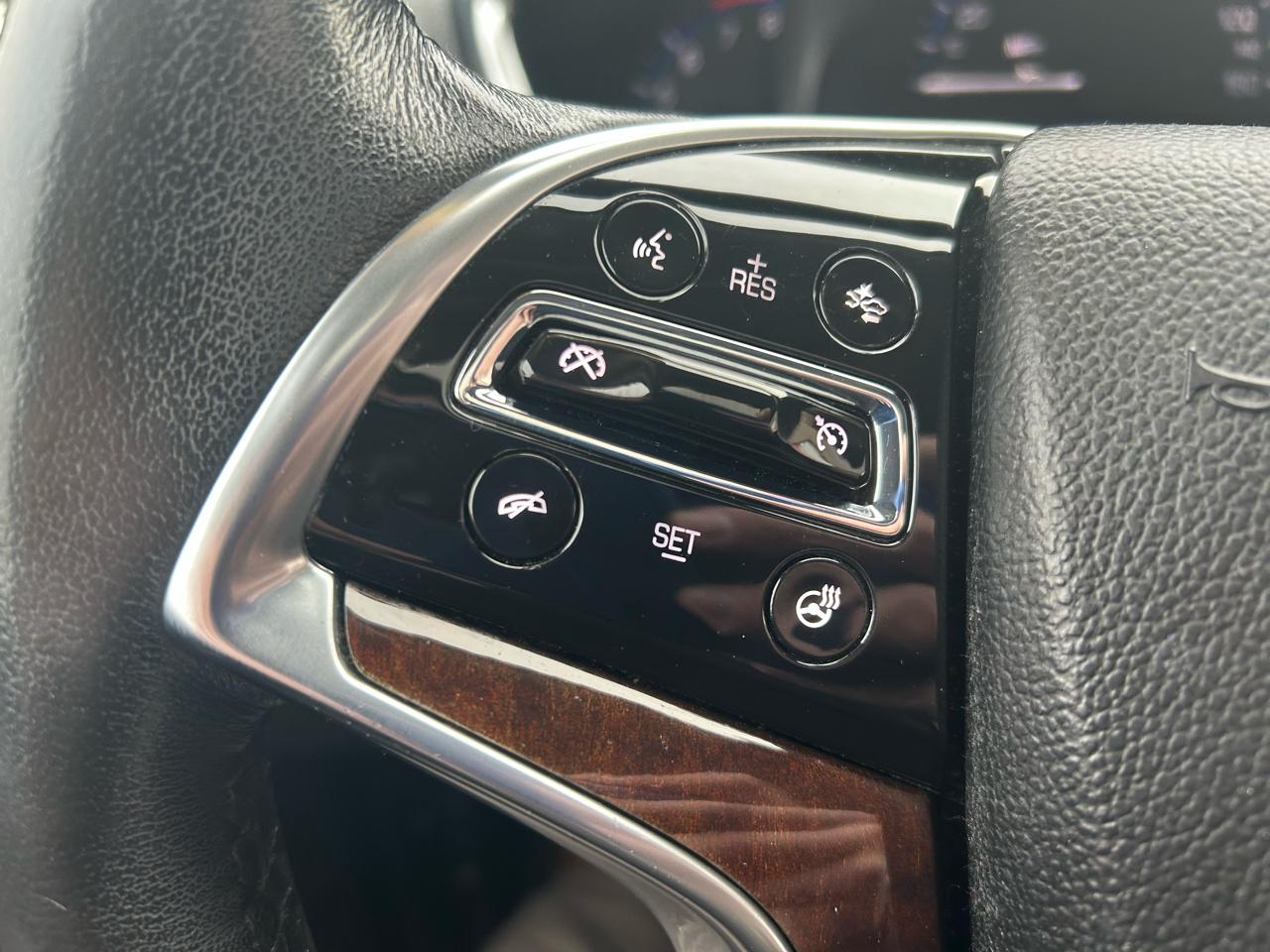 Cadillac SRX Luxury Collection FWD 2014