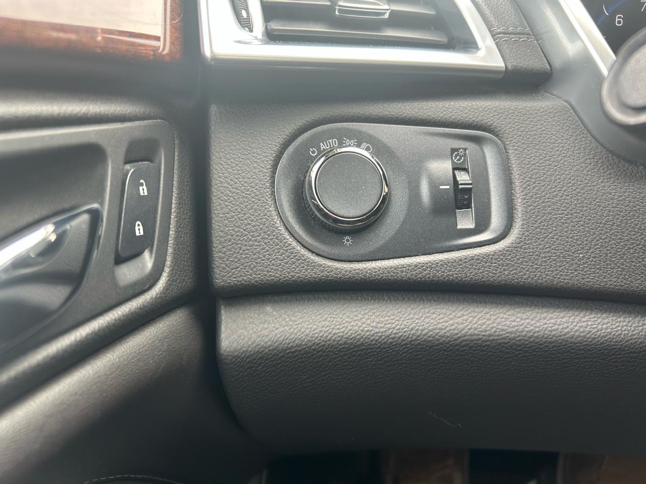 Cadillac SRX Luxury Collection FWD 2014