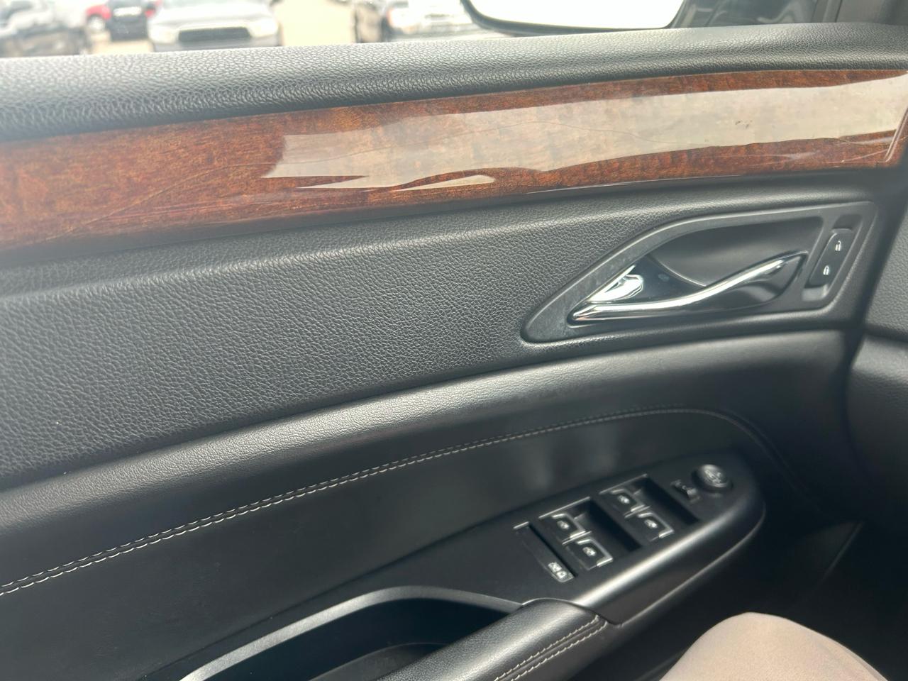 Cadillac SRX Luxury Collection FWD 2014