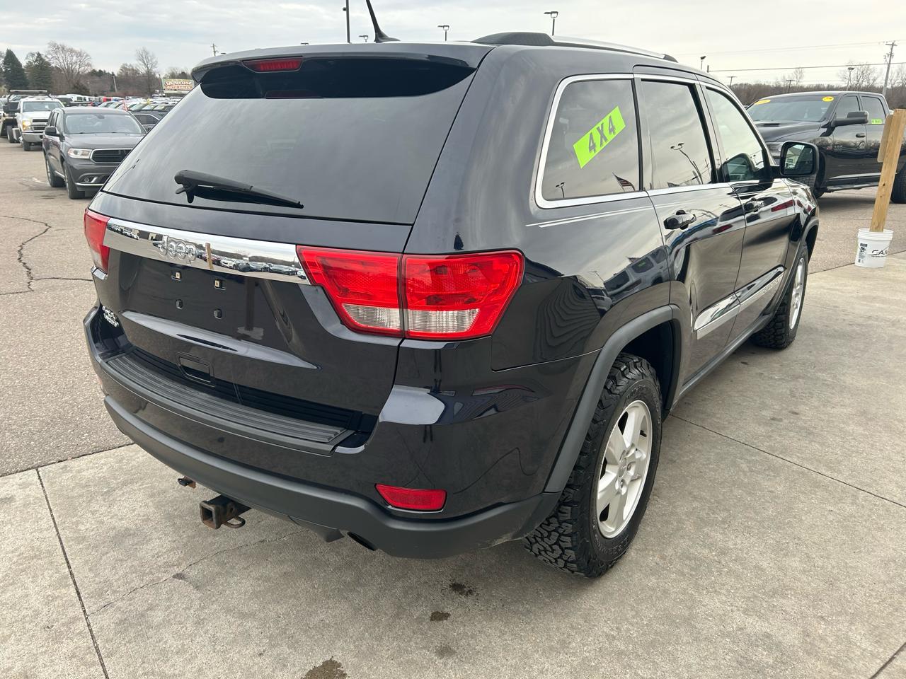 Jeep Grand Cherokee Laredo 4WD 2011
