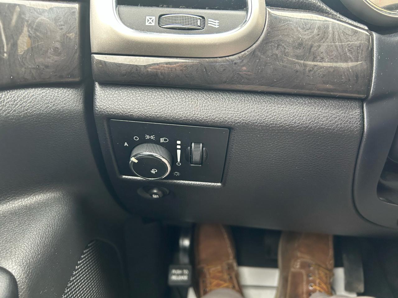 Jeep Grand Cherokee Laredo 4WD 2011