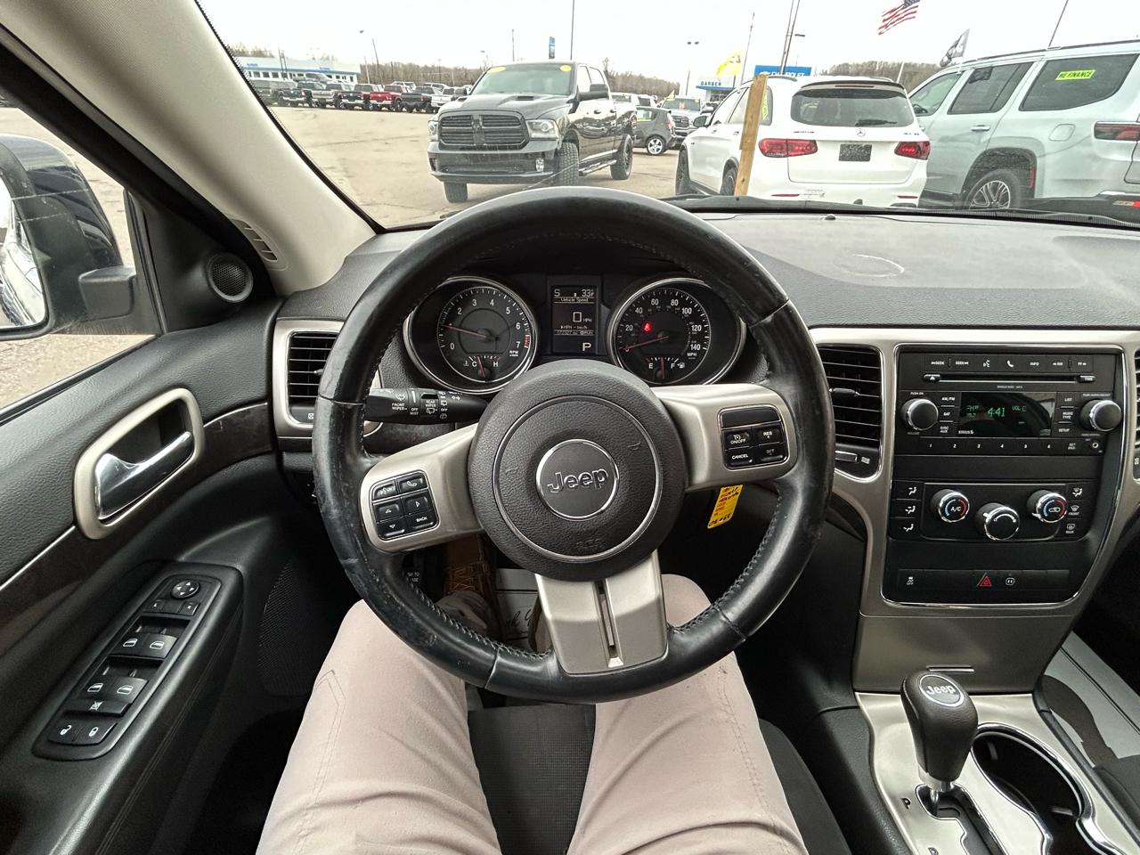 Jeep Grand Cherokee Laredo 4WD 2011