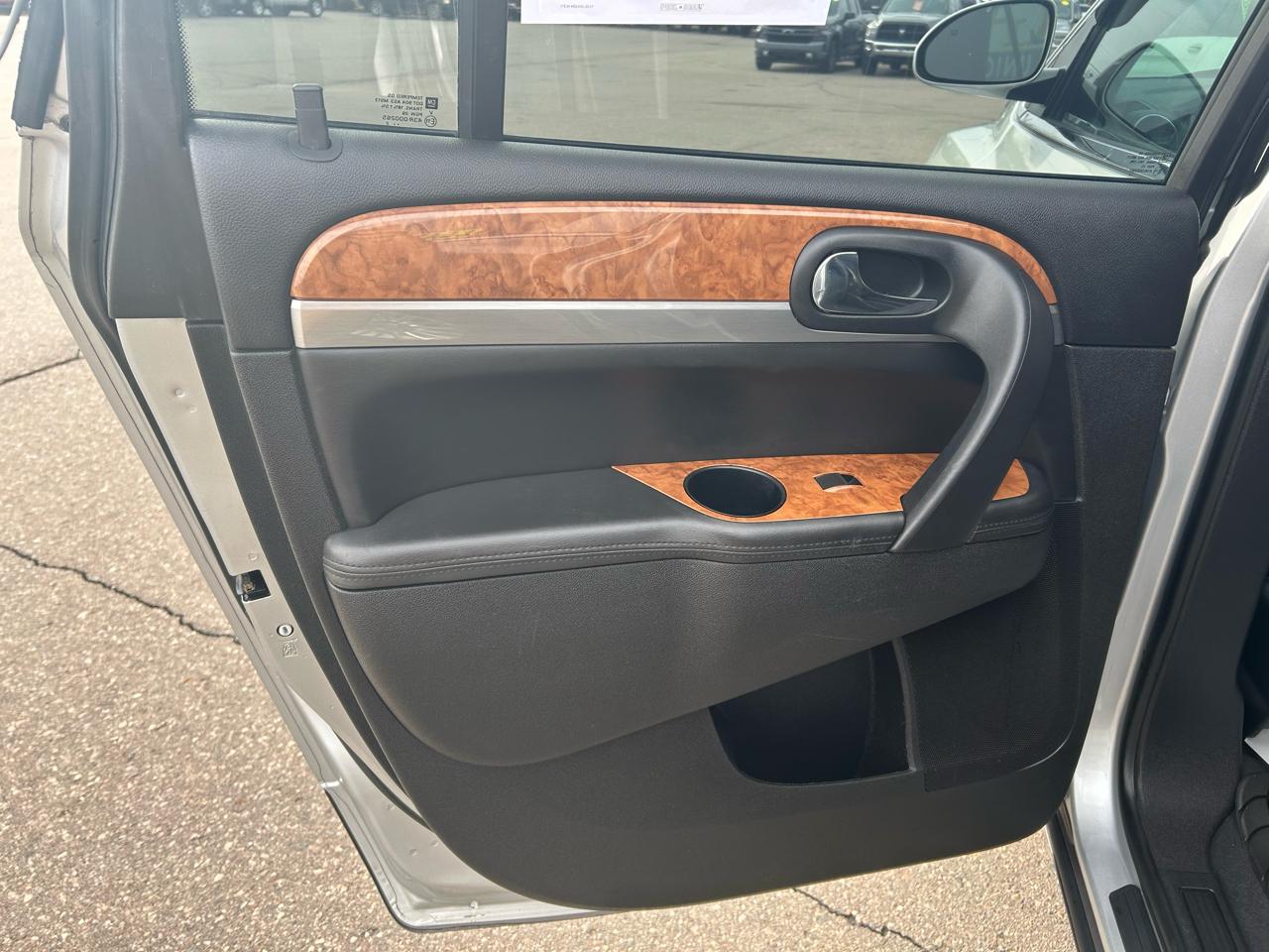 Buick Enclave Leather FWD 2012