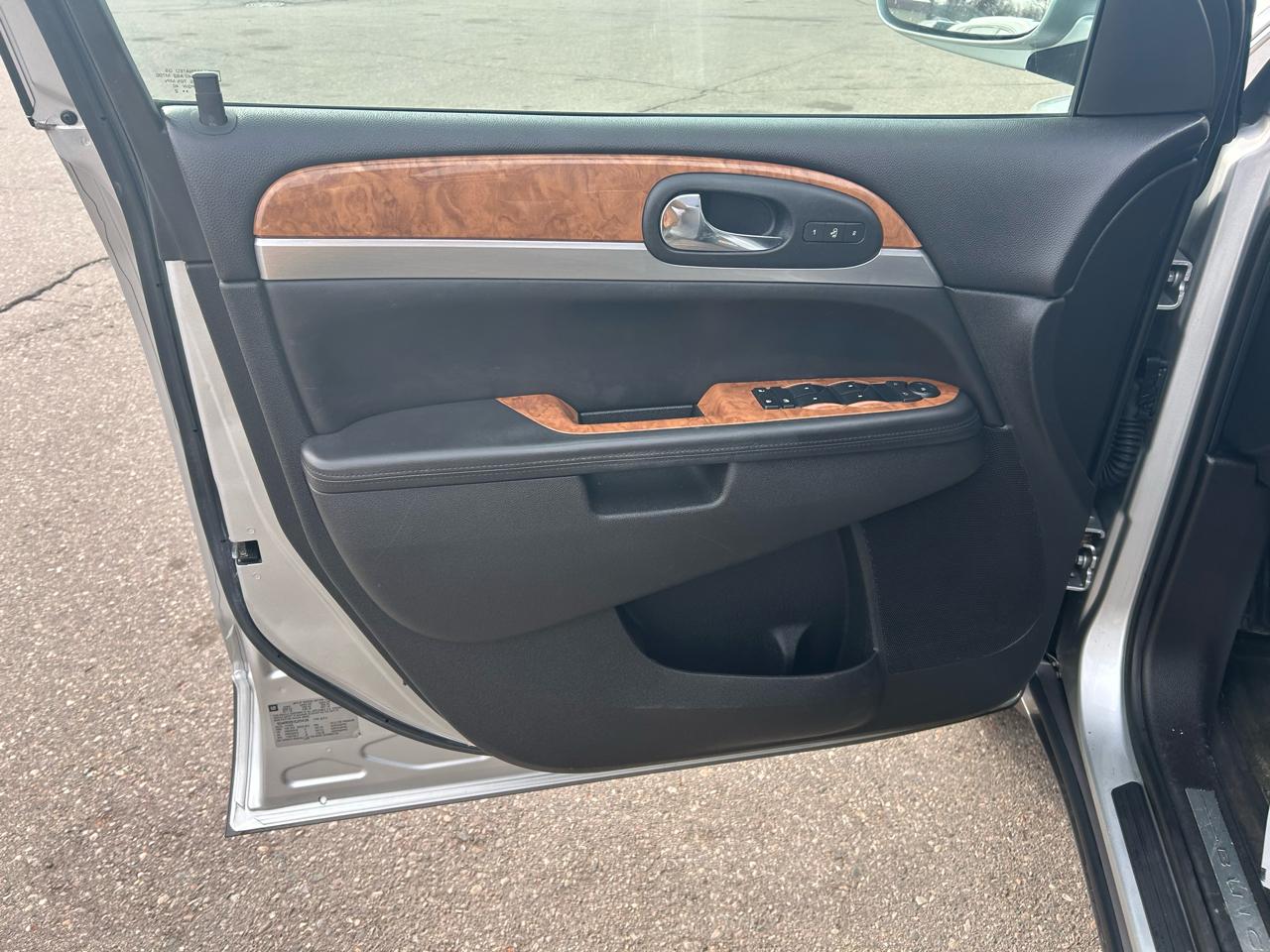 Buick Enclave Leather FWD 2012