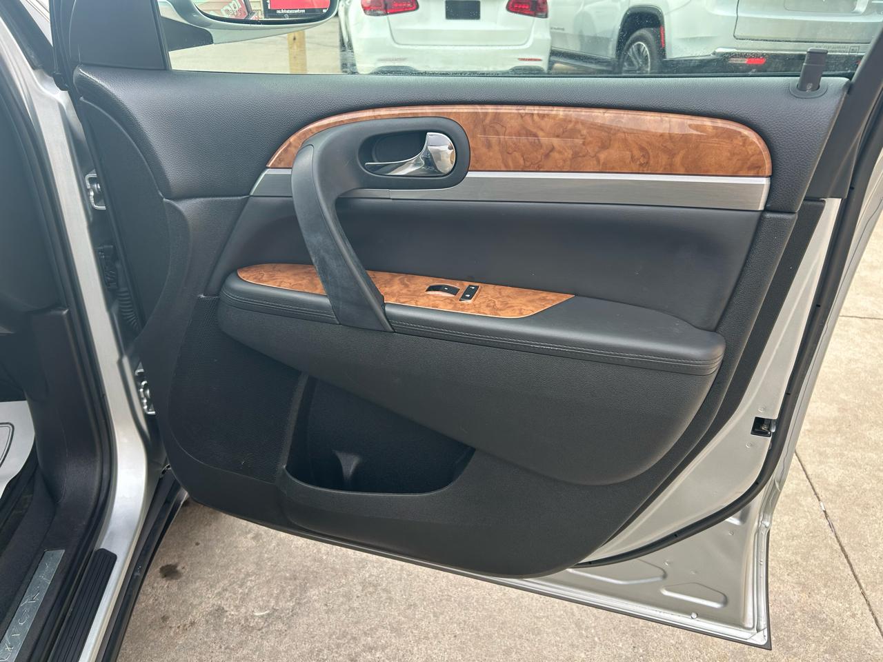 Buick Enclave Leather FWD 2012