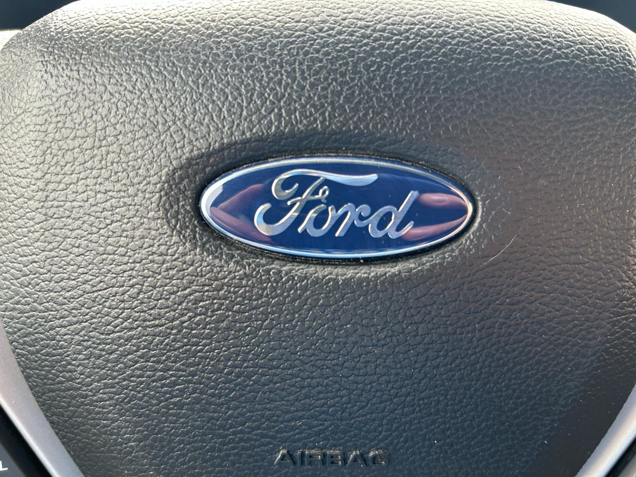 Ford F-150 XL SuperCrew 5.5-ft. Bed 4WD 2015