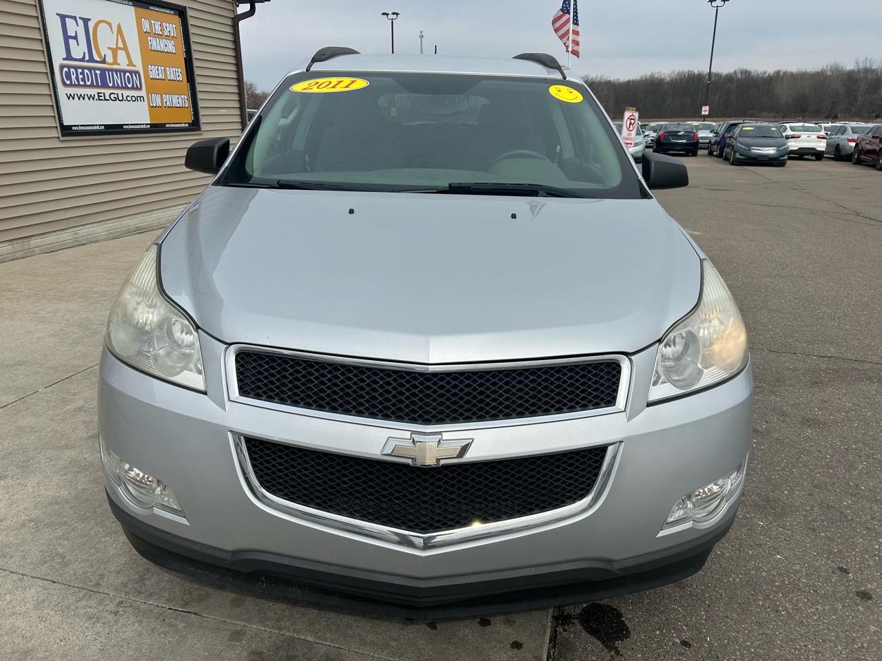 Chevrolet Traverse LS FWD w/PDC 2011