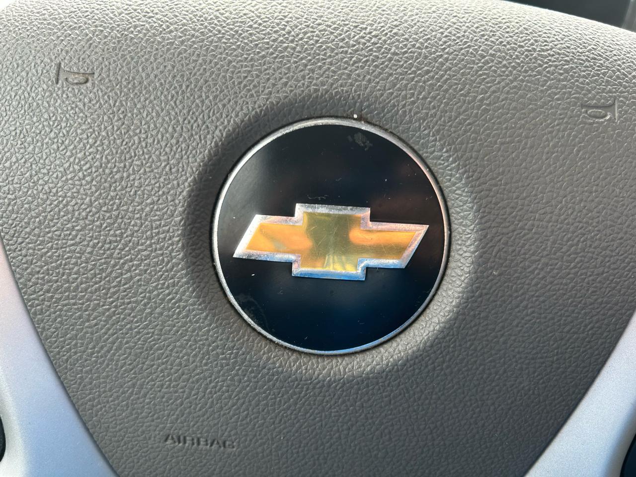 Chevrolet Traverse LS FWD w/PDC 2011