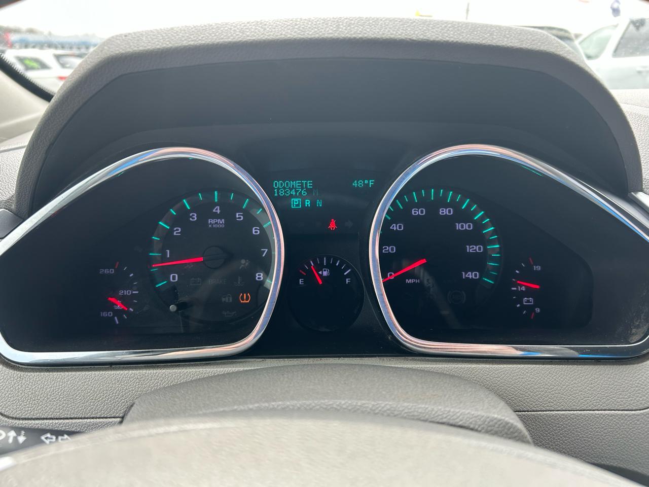 Chevrolet Traverse LS FWD w/PDC 2011