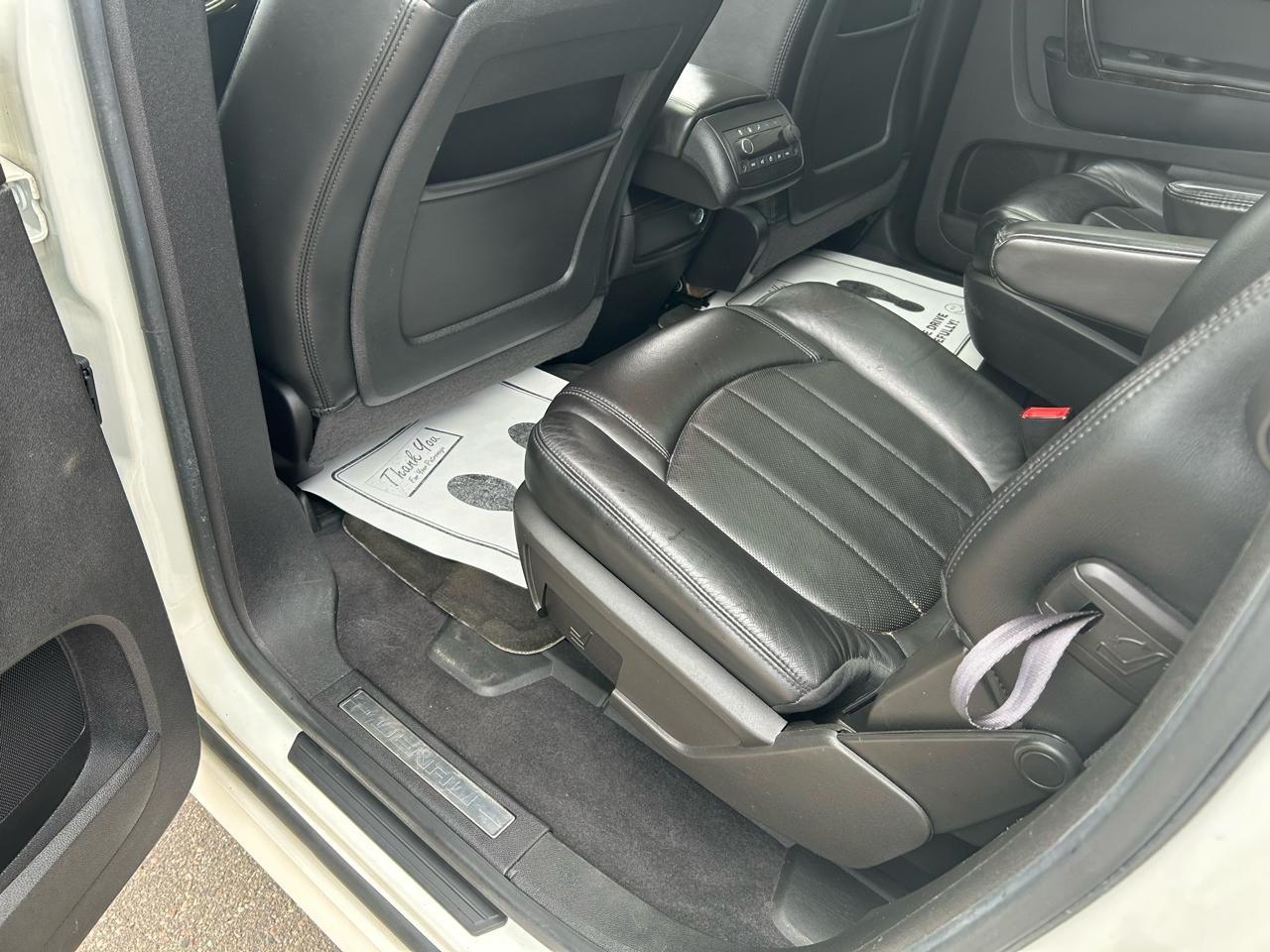 GMC Acadia Denali AWD 2011