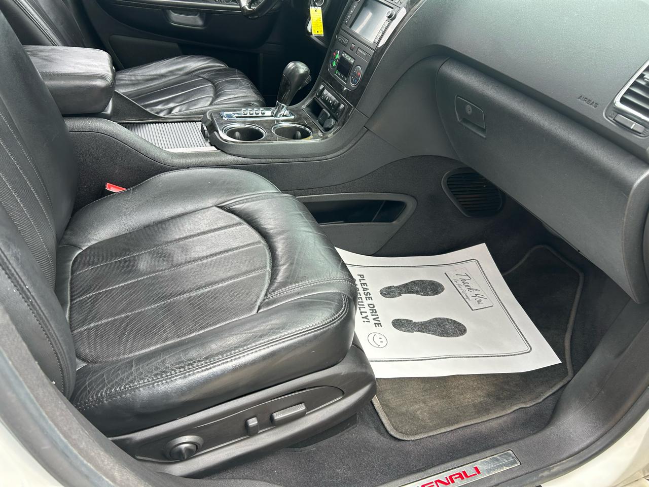 GMC Acadia Denali AWD 2011