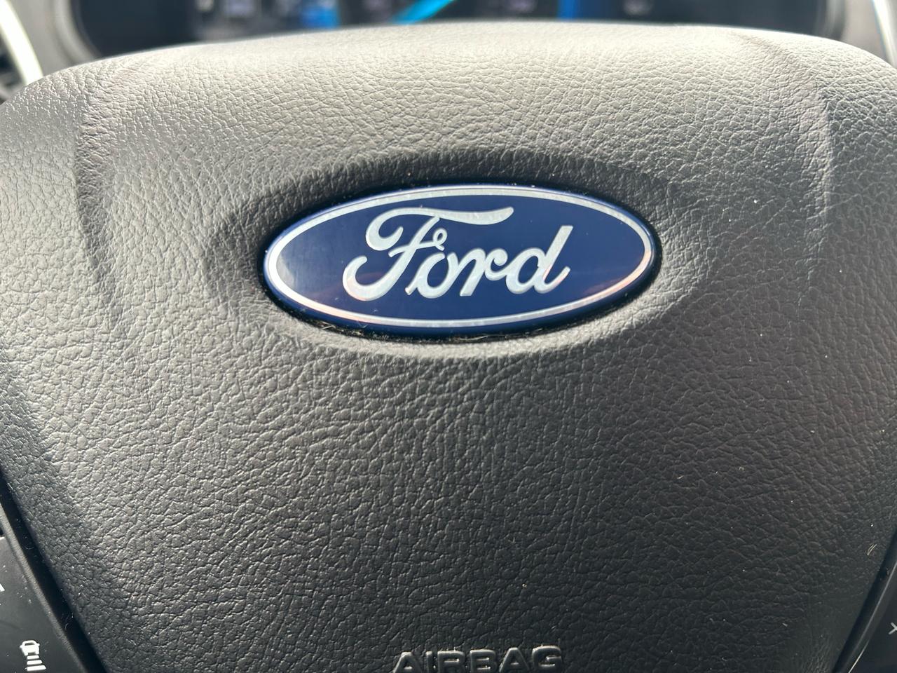 Ford Edge Titanium AWD 2022